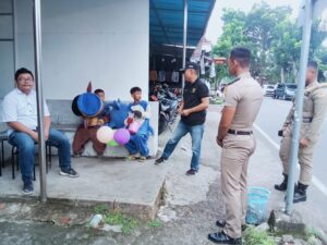 Pemkot Kotamobagu Razia Badut Jalanan