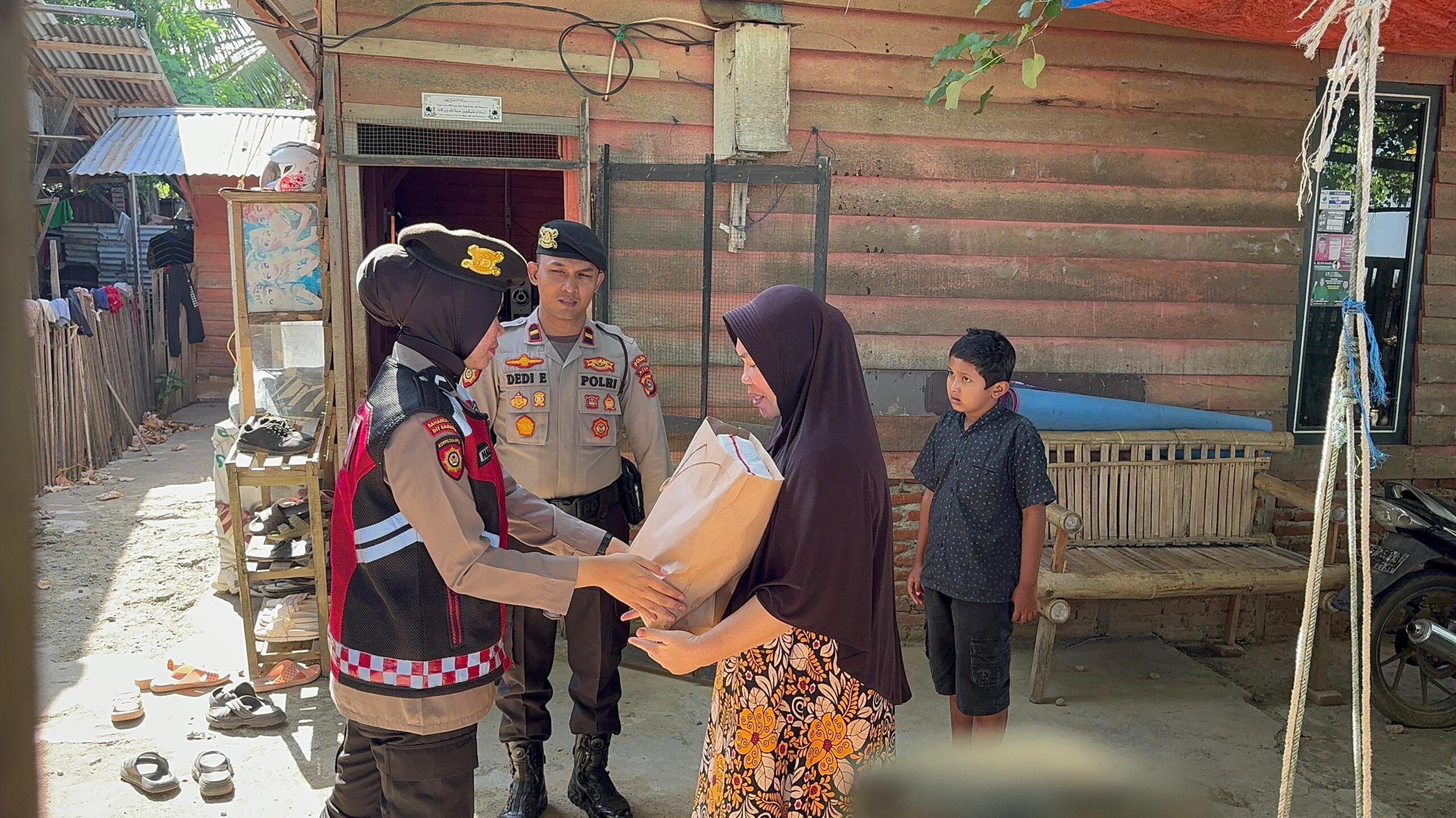 Raih Berkah Qurban, Ditsamapta Polda Aceh Gelar Kegiatan Bagi Sembako | NEWS TV Indonesia