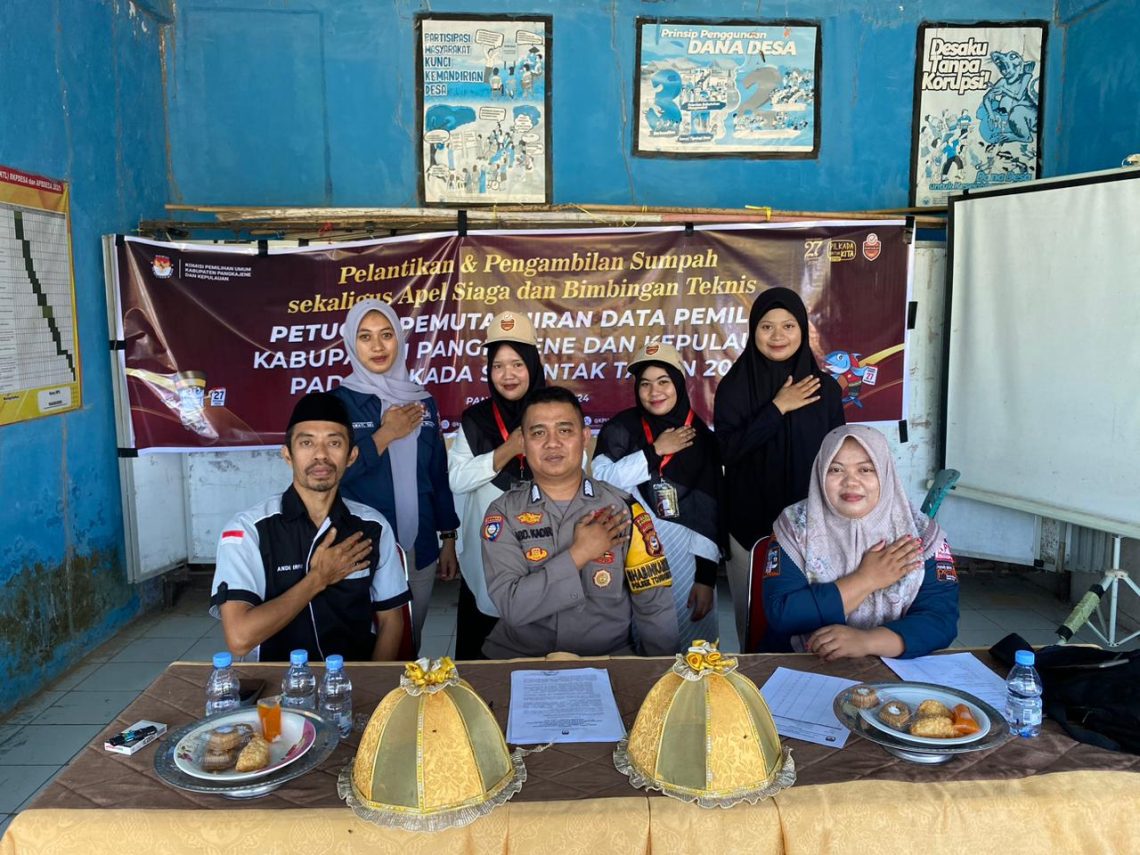 Dukung Terselenggaranya Pilkada Serentak Tahun 2024, Bhabinkamtibmas Hadiri Pelantikan Petugas Pemutakhiran Data Pemilih (Pantarli) Desa Malaka | NEWS TV Indonesia