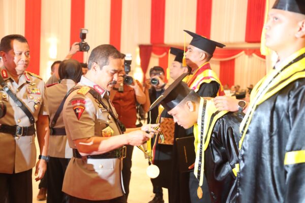 Wakapolri Minta Lulusan S1, S2 dan S3 STIK Tahun 2024 Mampu Jadi Agen Perubahan | NEWS TV Indonesia