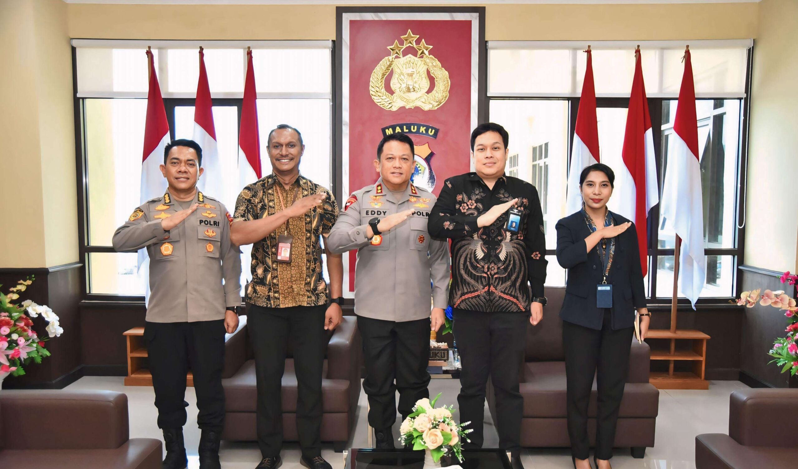 Kapolda Maluku Terima Kunjungan Silaturahmi Manager Garuda Indonesia | NEWS TV Indonesia