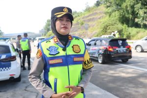 Volume jumlah kendaraan menurun, Pola One way dari Semarang diubah hingg Exit Bawen. | NEWS TV Indonesia