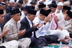 Wakapolres Tebing Tinggi Hadiri Sholat Idul Fitri 1446 H di Lapangan Merdeka | NEWS TV Indonesia
