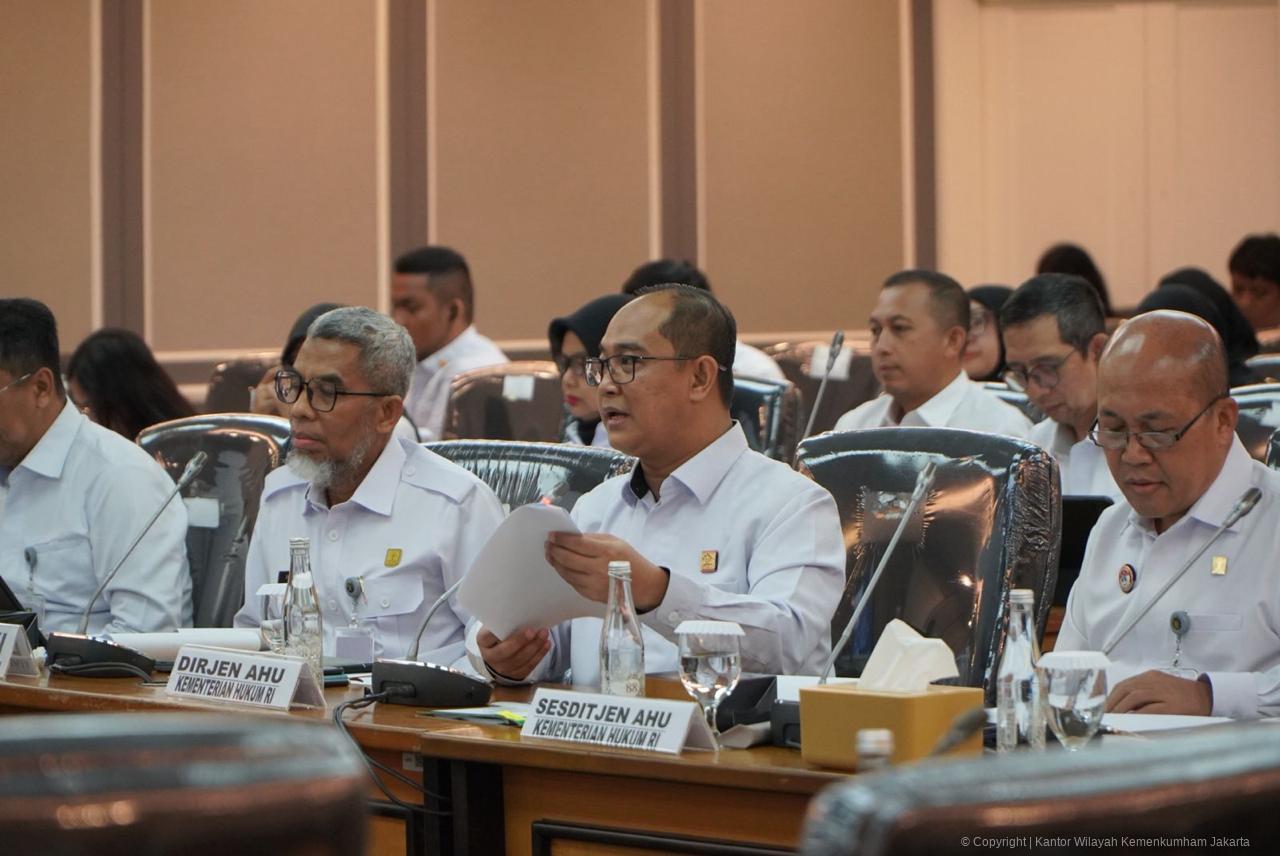 “Polsek Pataruman Laksanakan Pengaturan Lalin di SDN Hegarsari Demi Keselamatan Siswa dan Kelancaran Arus” | NEWS TV Indonesia