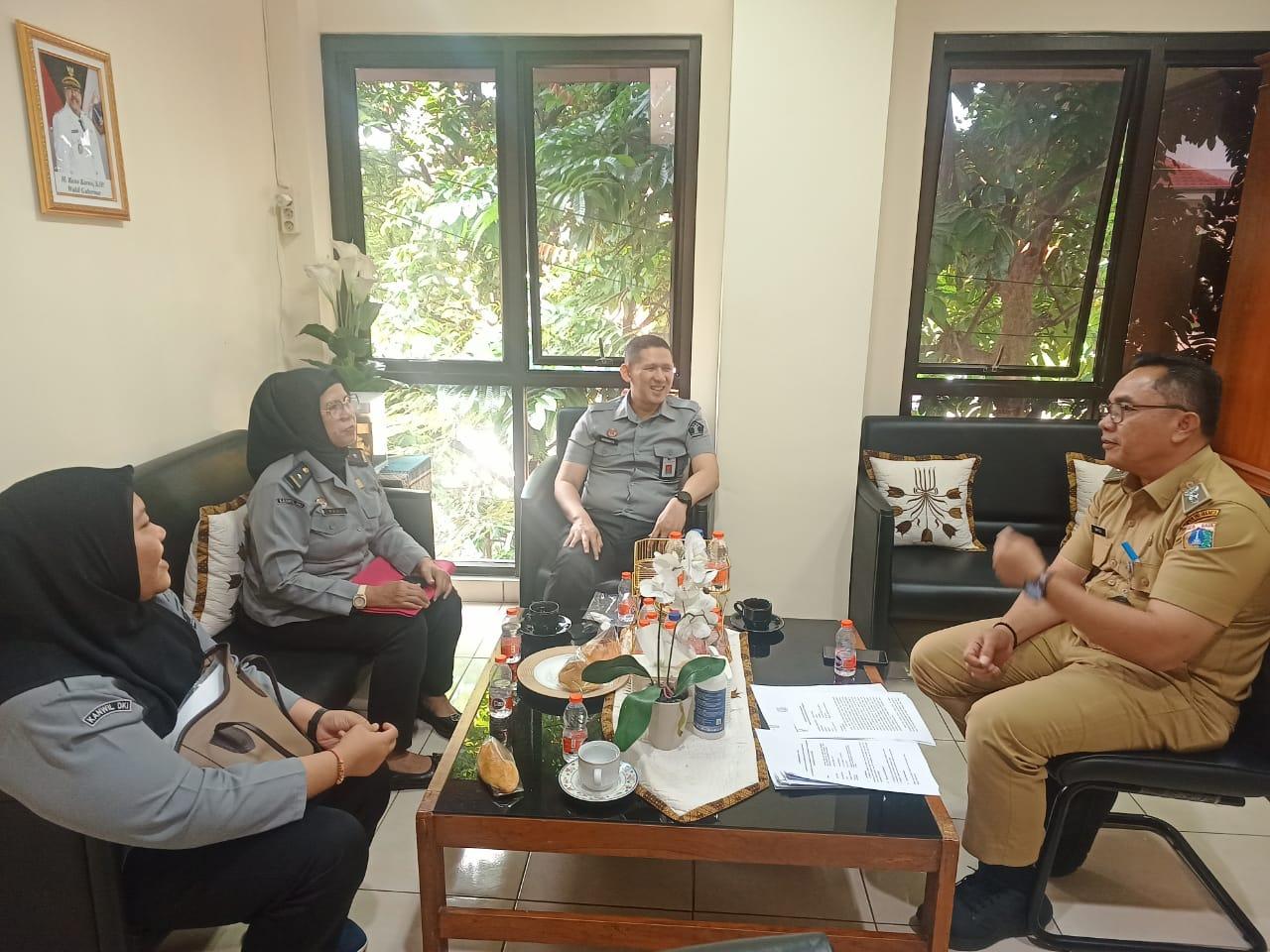 Dukung Paralegal Justice Award 2025, Tim Zona Jakarta Selatan Dampingi Kelurahan Cipedak dan Ciganjur Bentuk Posbakum | NEWS TV Indonesia