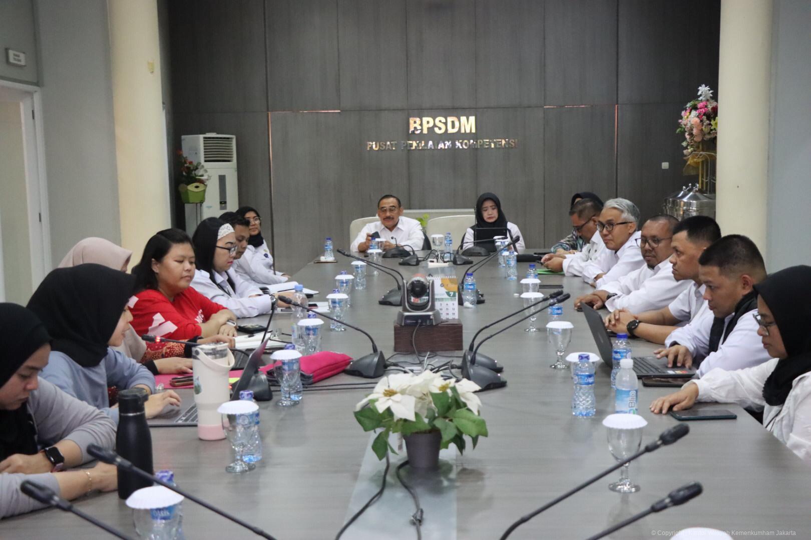 Hasil Penilaian Kompetensi: Kanwil Kemenkum DK Jakarta Siap Rancang Strategi Pengembangan SDM | NEWS TV Indonesia