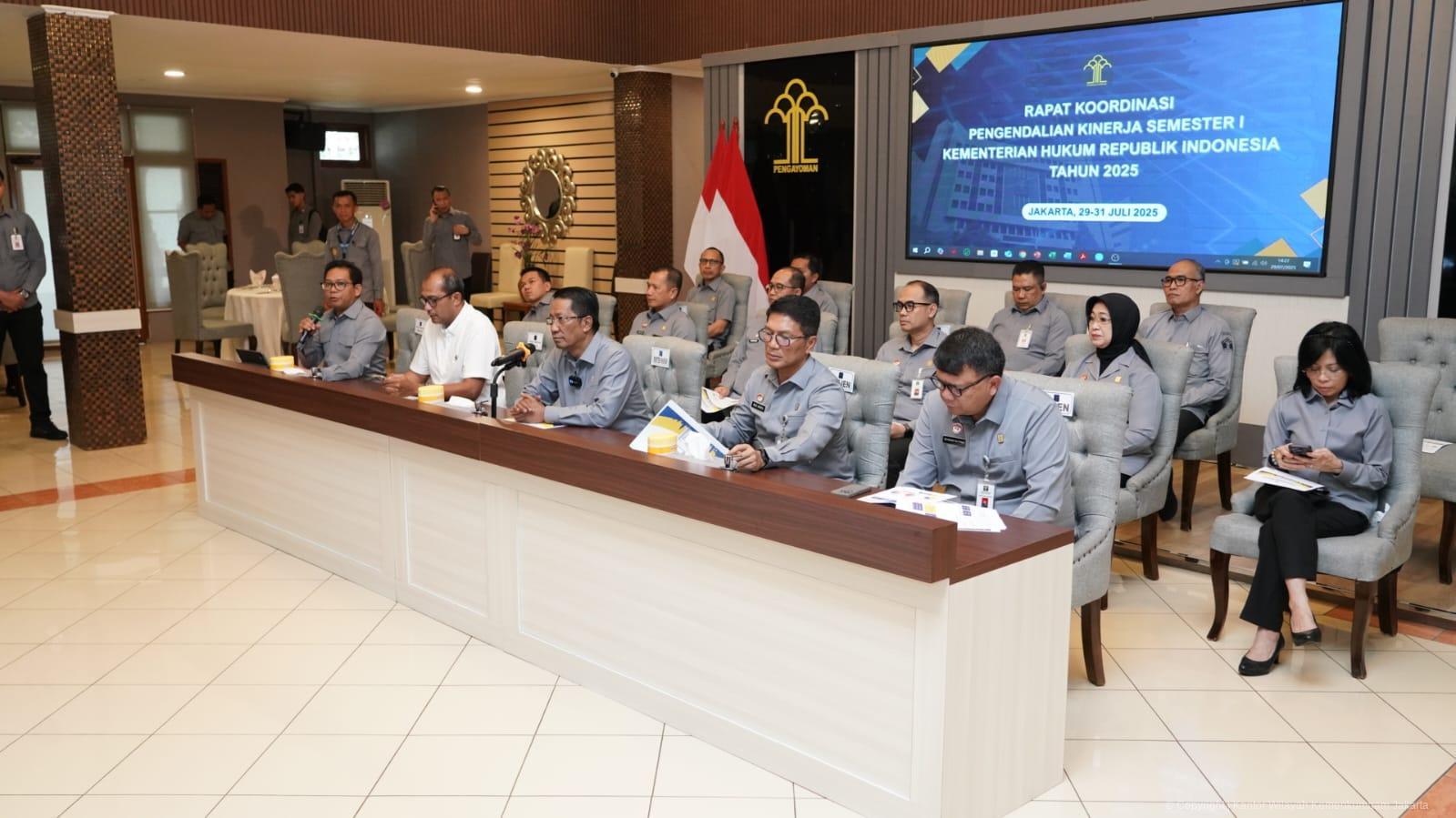 Bupati Takalar Hadiri Grand leadership Forum (GLF) II Sulawesi Selatan Tahun 2025 | NEWS TV Indonesia Bupati Takalar Hadiri Grand leadership Forum (GLF) II Sulawesi Selatan Tahun 2025 | NEWS TV Indonesia