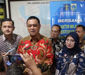 Wujudkan Masyarakat Sehat dan Cerdas Hukum, Kanwil Kemenkum DK Jakarta Hadir di Kelurahan Galur