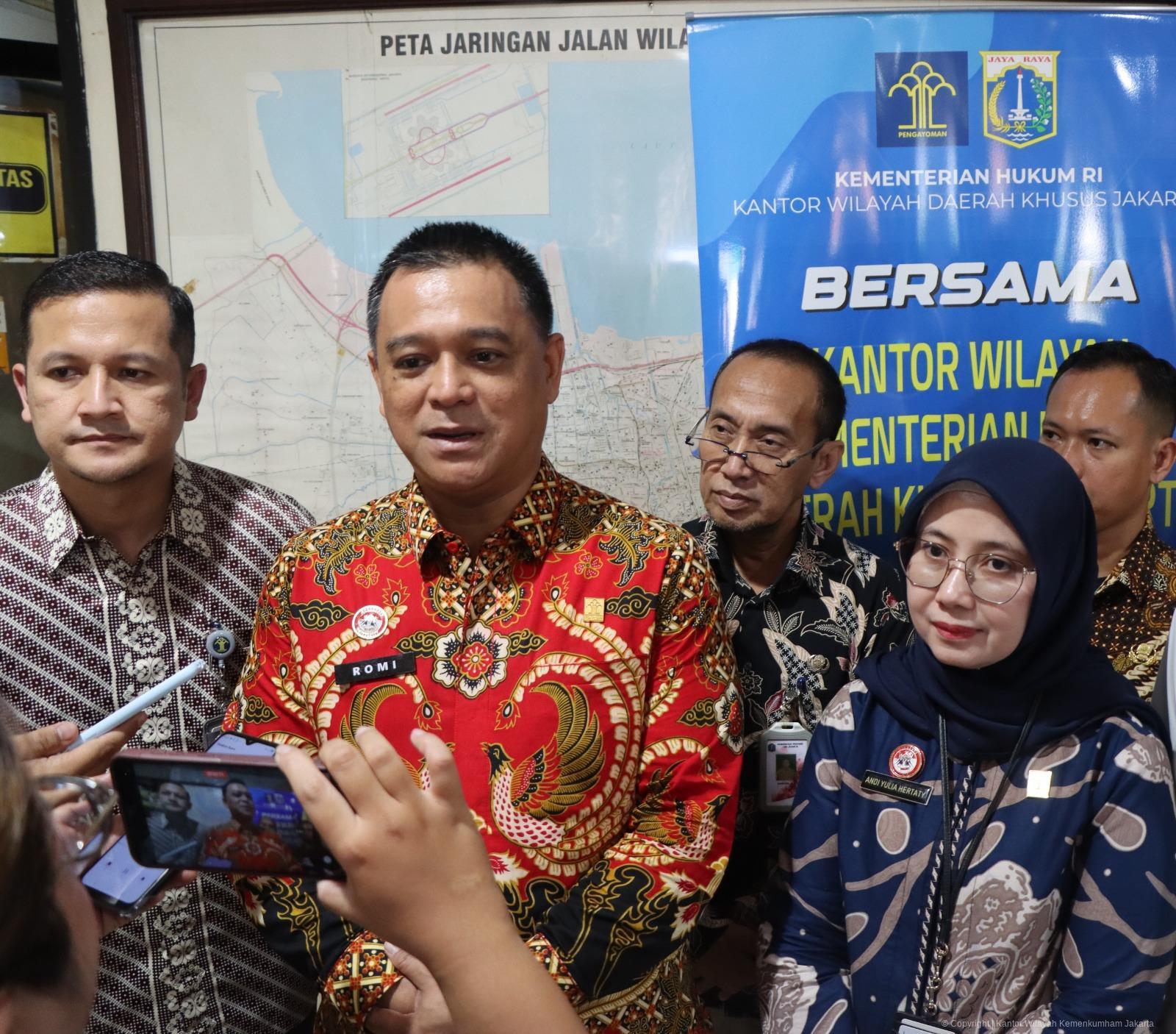Wujudkan Masyarakat Sehat dan Cerdas Hukum, Kanwil Kemenkum DK Jakarta Hadir di Kelurahan Galur | NEWS TV Indonesia