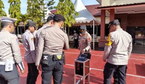 Kapolsek WARA UTARA, Ipda,,ROBERT PAKIDING DANDURU SAMPEALLO Silaturahmi di SMKN 2 Dan Kantor KECAMATAN WARA UTARA KOTA PALOPO | NEWS TV Indonesia Kapolsek WARA UTARA, Ipda,,ROBERT PAKIDING DANDURU SAMPEALLO Silaturahmi di SMKN 2 Dan Kantor KECAMATAN WARA UTARA KOTA PALOPO | NEWS TV Indonesia