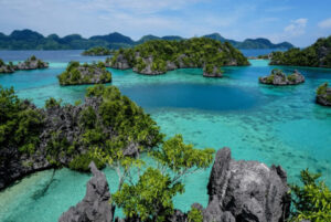 10 Wisata Bahari Sulawesi Tenggara yang Tersembunyi