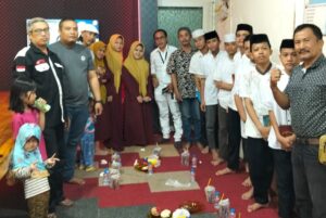 Kantor Media Online Bersama Sambut Malam Pergantian Tahun dengan Doa dan Dzikir Bersama Anak Yatim