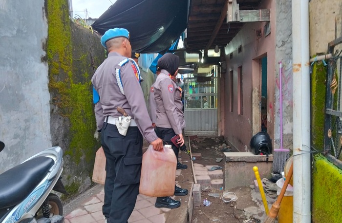 Polsek Panakkukang Razia Miras di Pampang, 35 Liter Ballo Diamankan | NEWS TV Indonesia