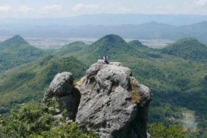 Wisata Wonogiri: Sejarah Hingga Pesona Alam yang Bikin Betah