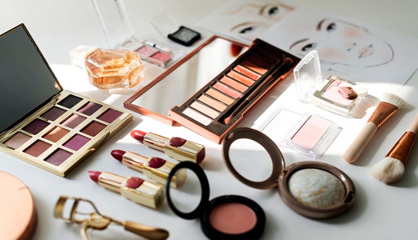 BPOM Intensifkan Pengawasan Kosmetik Jelang Harbolnas 2025, Temukan 470 Sarana Tak Memenuhi Ketentuan | NEWS TV Indonesia