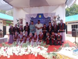 Air Mata Haru dan Lantunan Ayat Suci Mewarnai Pelepasan serta Haflah Tahfiz SD IT Alaidinsyah Peureulak